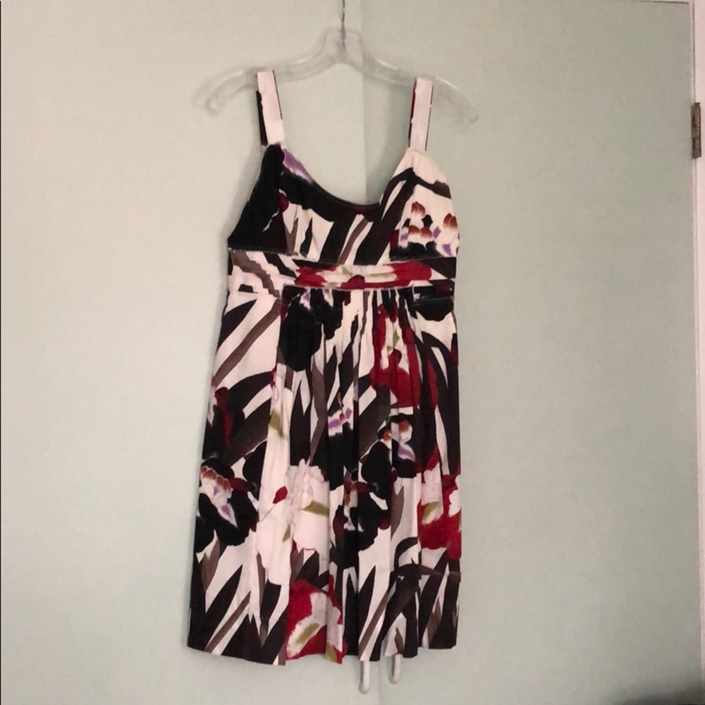Women’s size 8 Elle Tahari dress